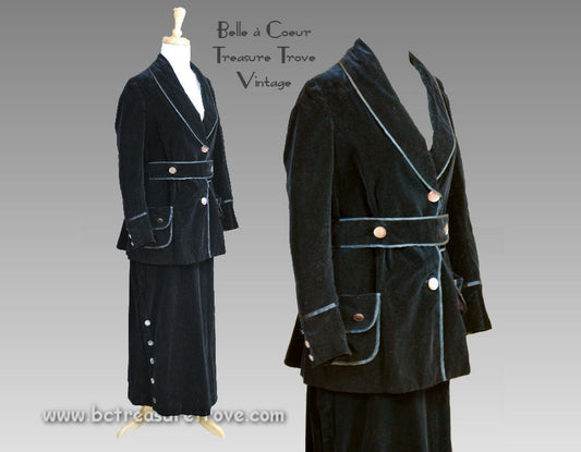 Dark Blue Velvet 2-Piece Edwardian 1915 Jacket & Skirt Suit - XS