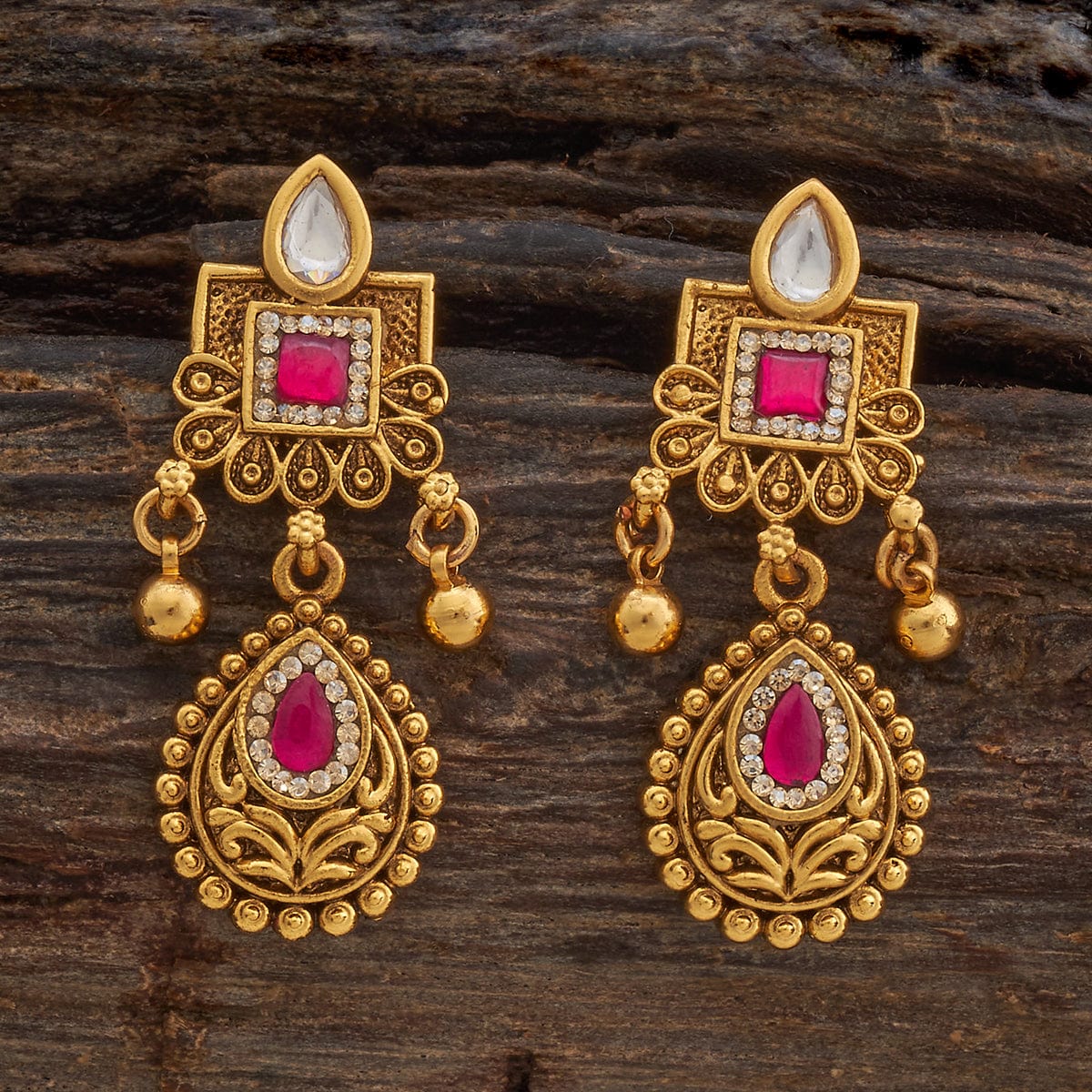 Antique Earring 181055
